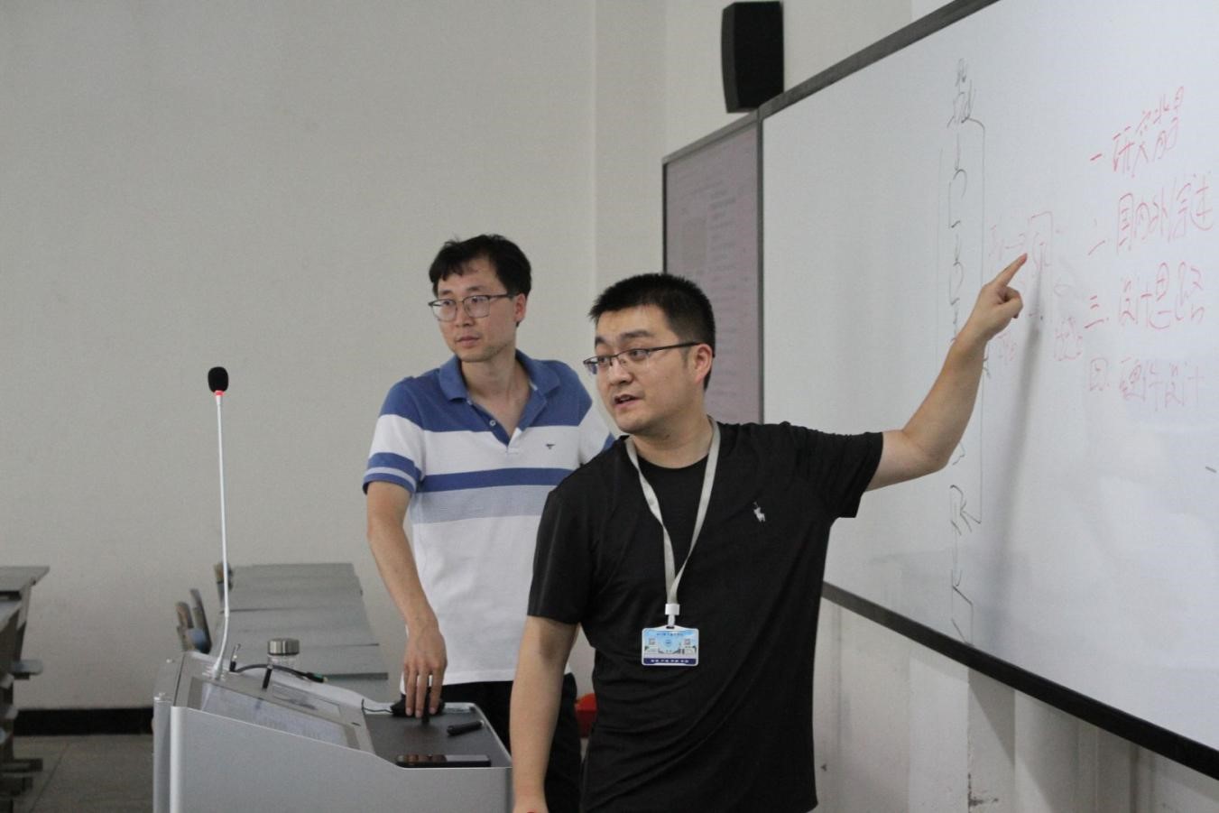 金年金官网学生在第十届全国大学生光电设计竞赛中斩获佳绩3.jpg