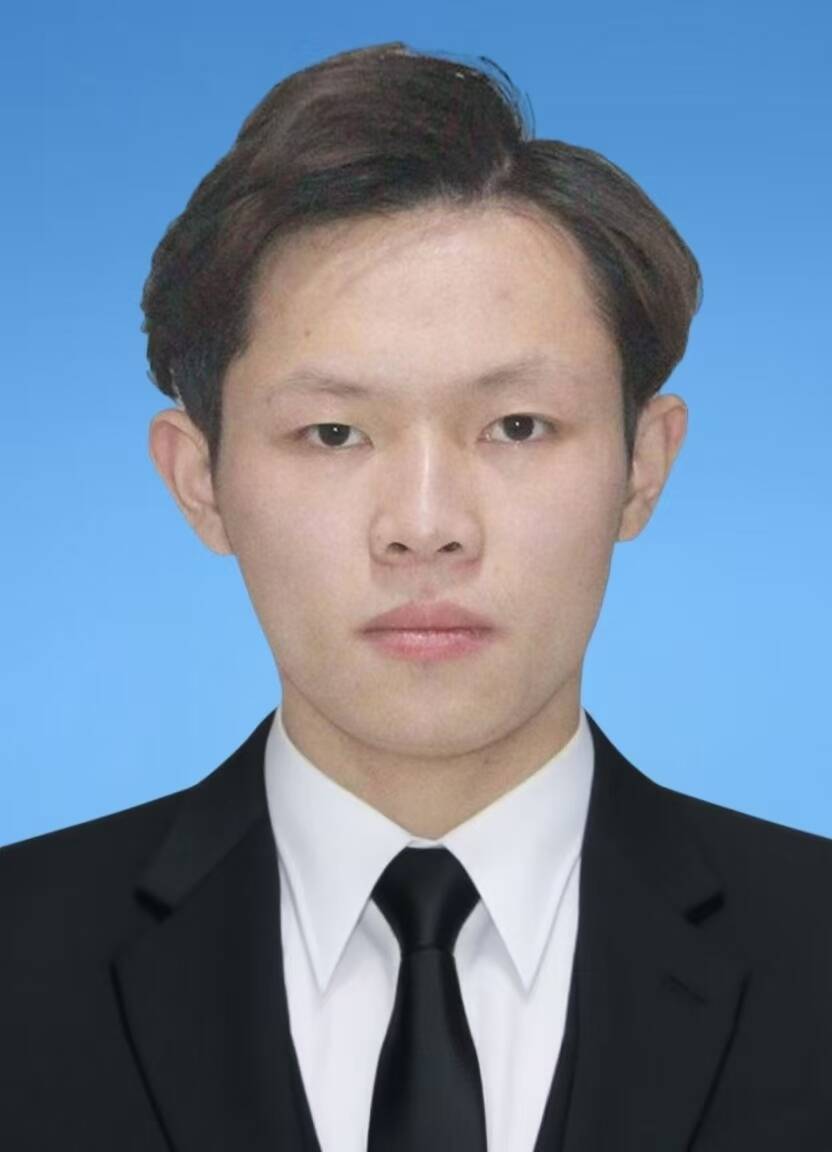 何振东.jpg